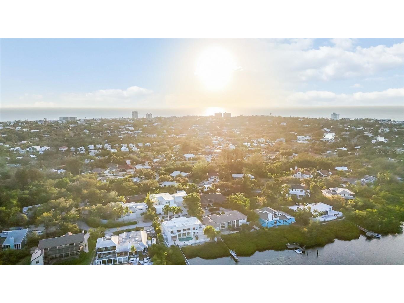 635 Tropical Circle Sarasota FL 34242 A4668594 image44