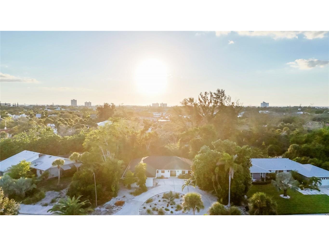 635 Tropical Circle Sarasota FL 34242 A4668594 image47