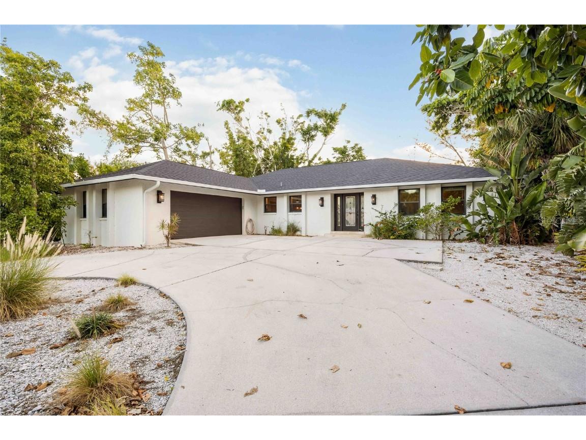 635 Tropical Circle Sarasota FL 34242 A4668594 image60