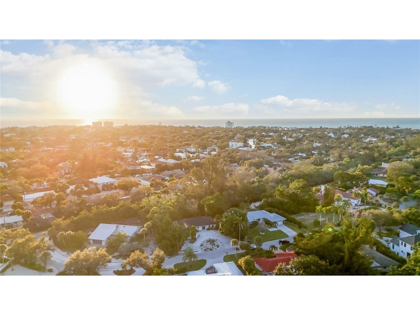 635 Tropical Circle Sarasota FL 34242 A4668594 image63