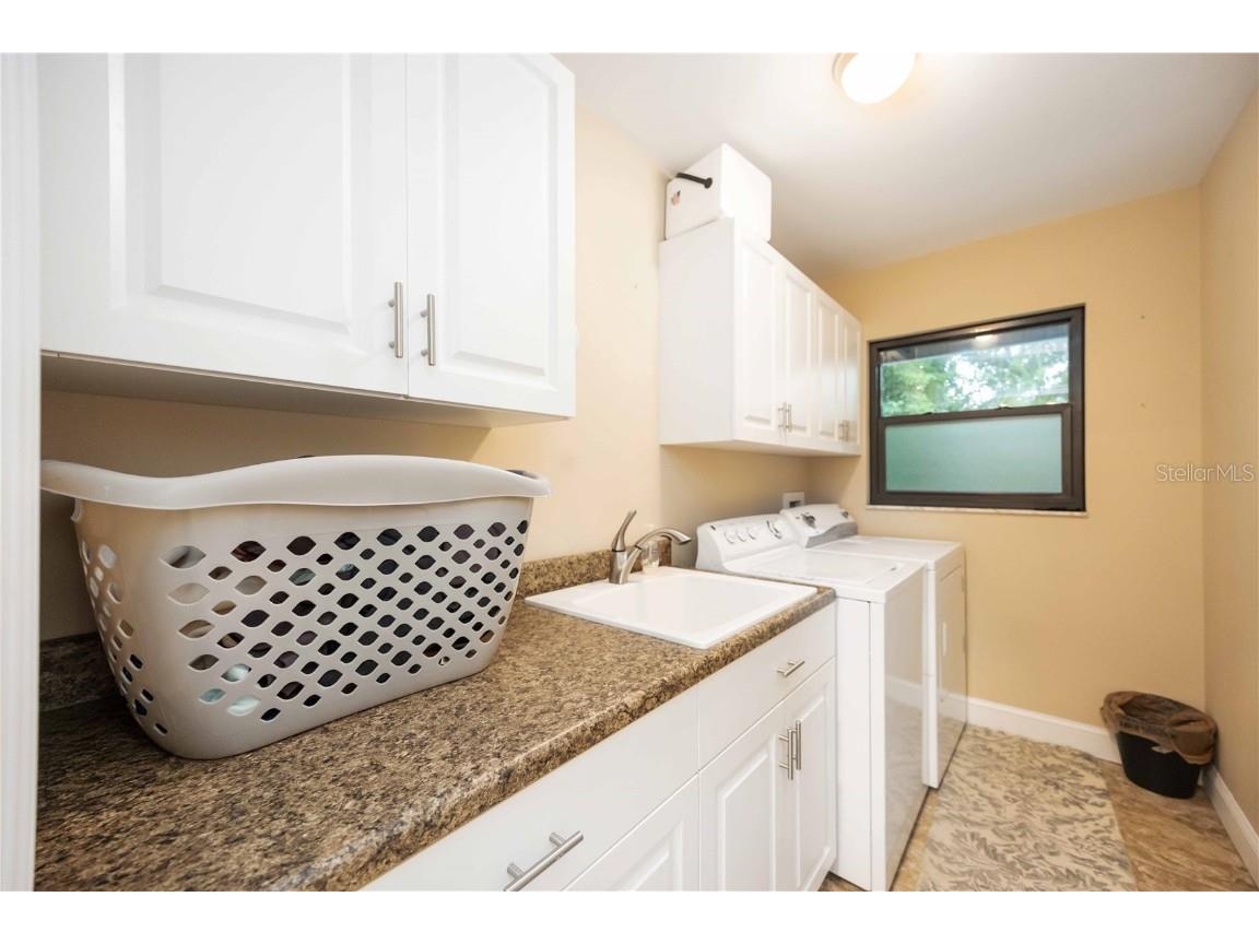 635 Tropical Circle Sarasota FL 34242 A4668594 image68