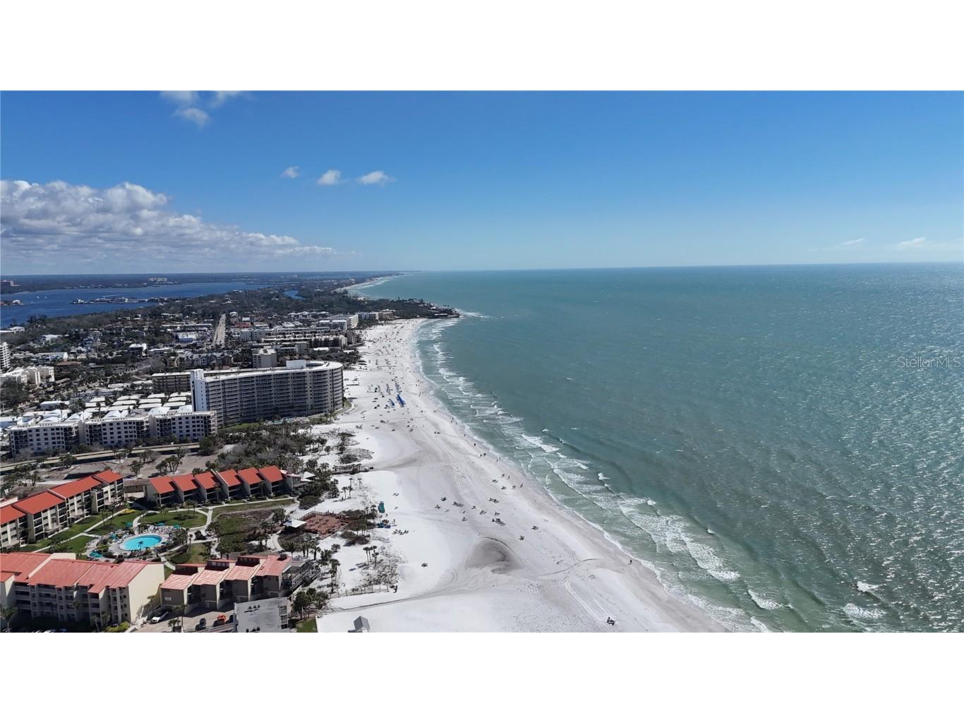 635 Tropical Circle Sarasota FL 34242 A4668594 image69