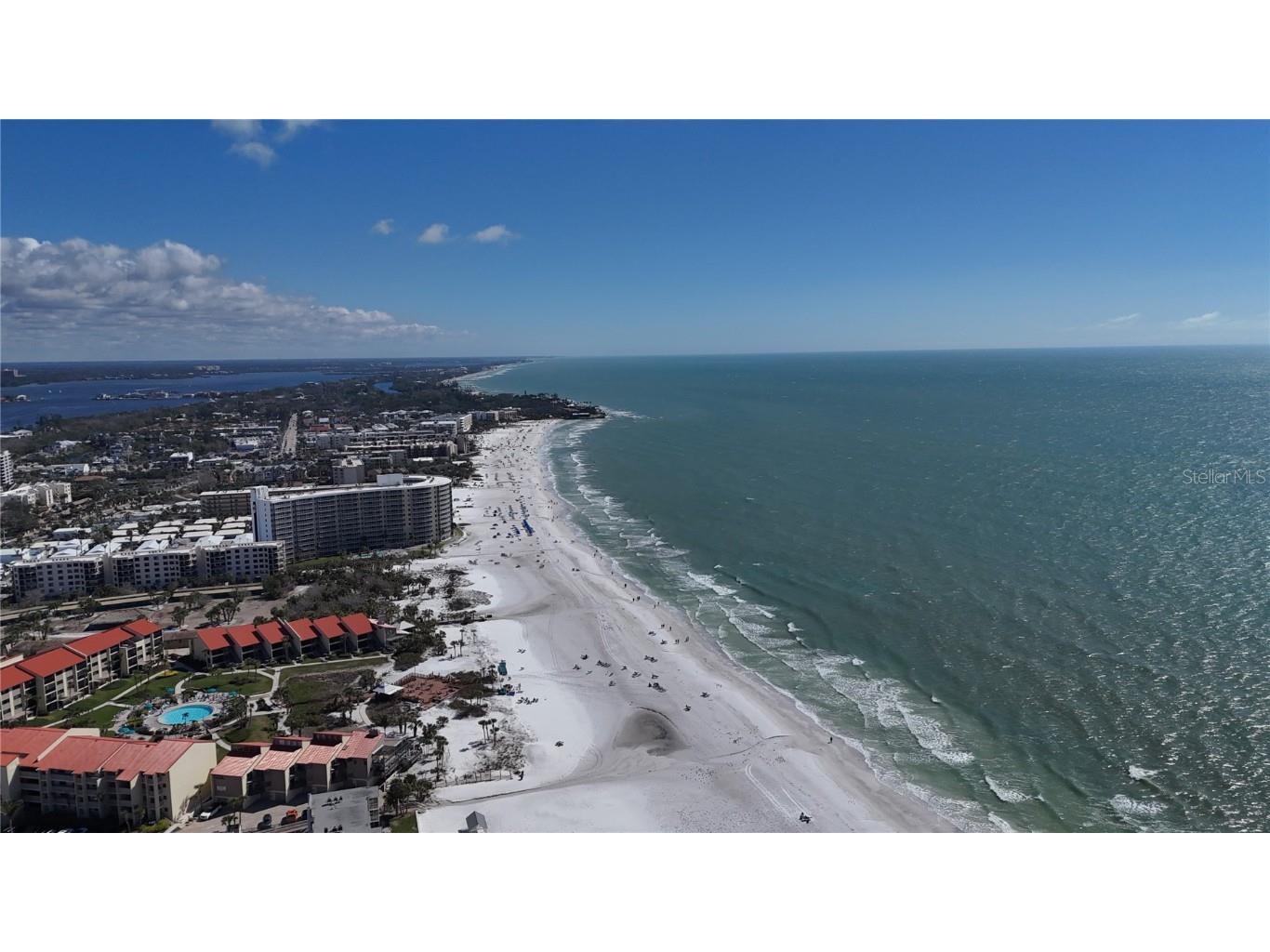 635 Tropical Circle Sarasota FL 34242 A4668594 image70