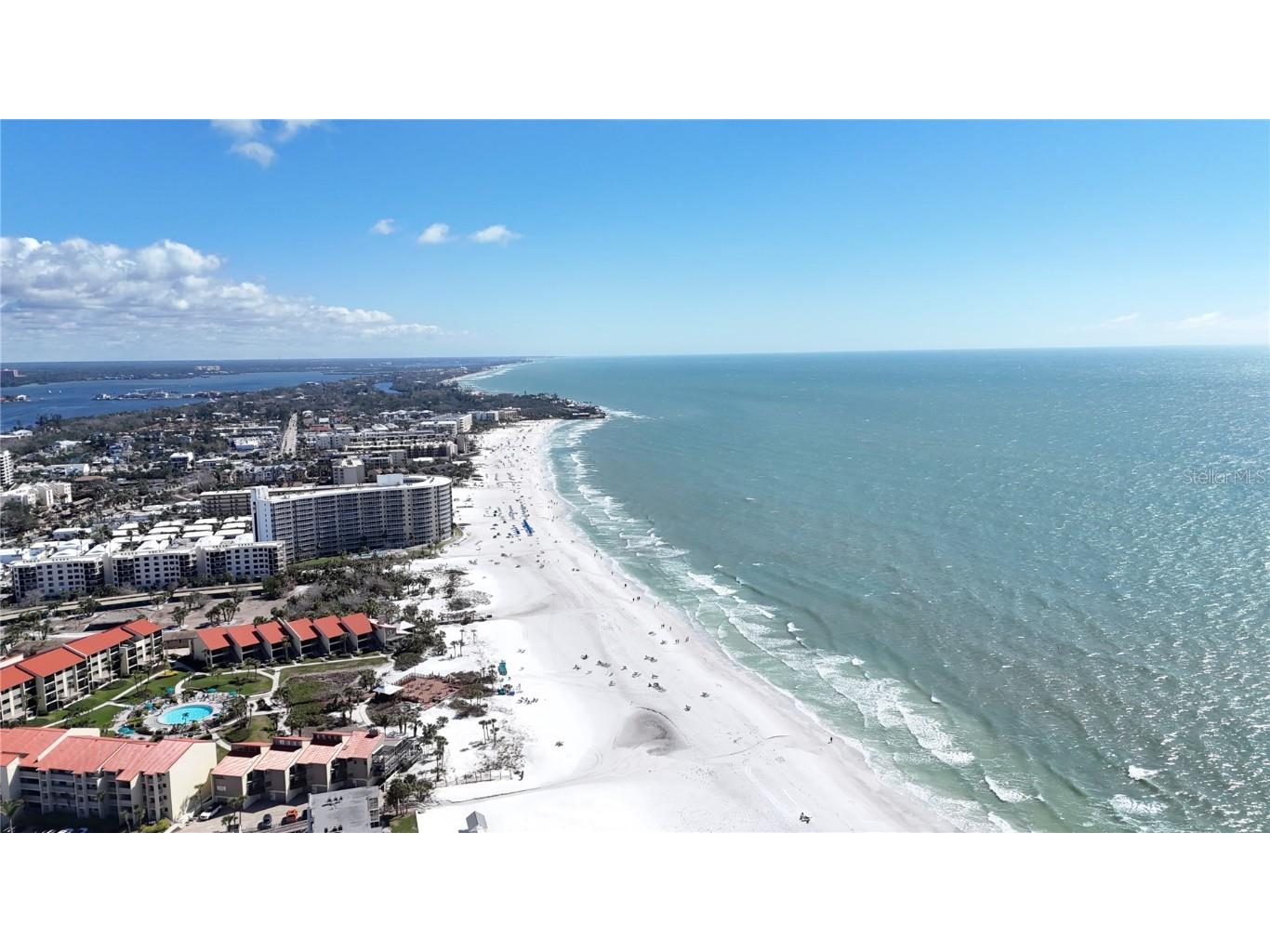 635 Tropical Circle Sarasota FL 34242 A4668594 image71