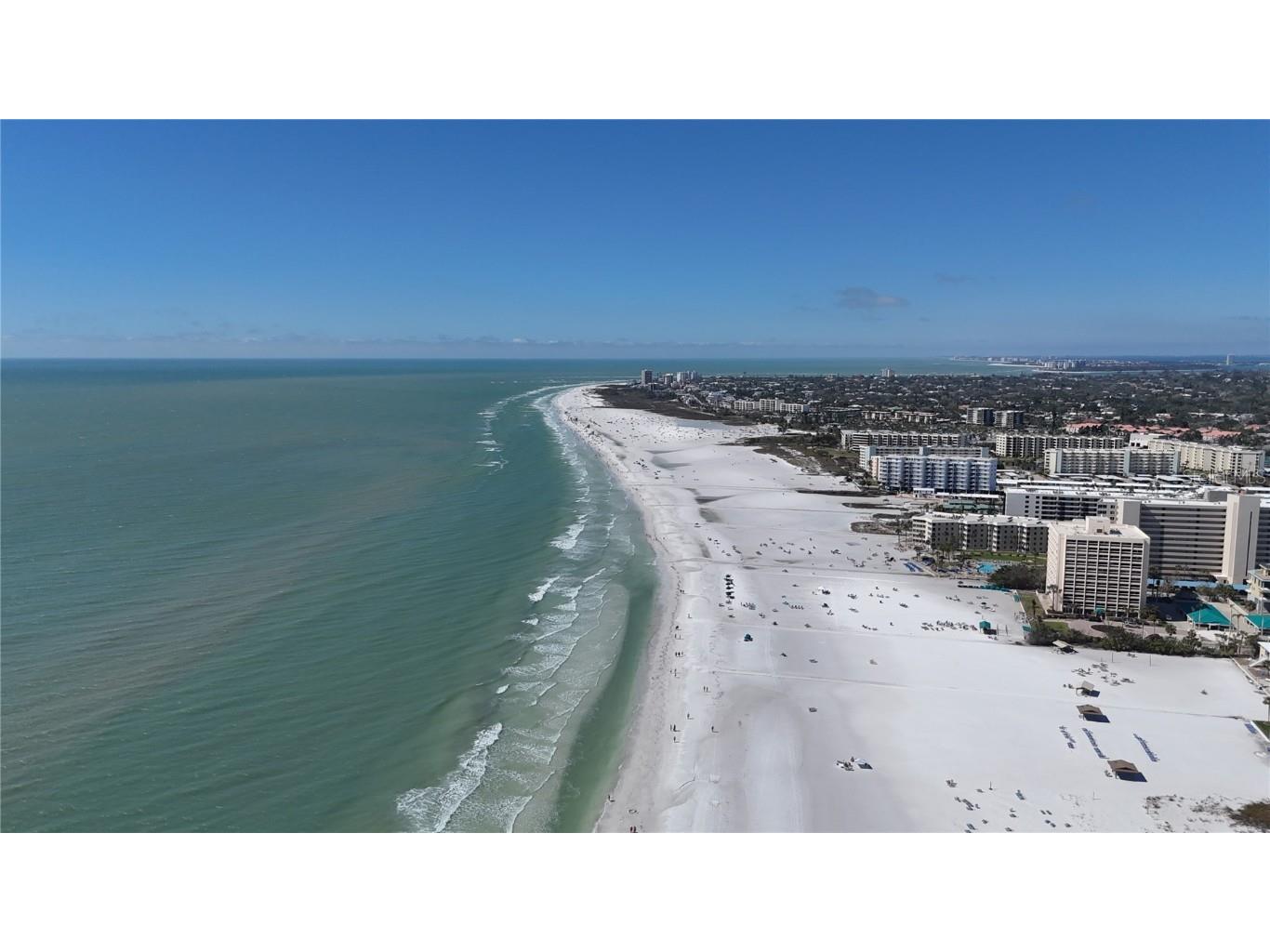 635 Tropical Circle Sarasota FL 34242 A4668594 image75