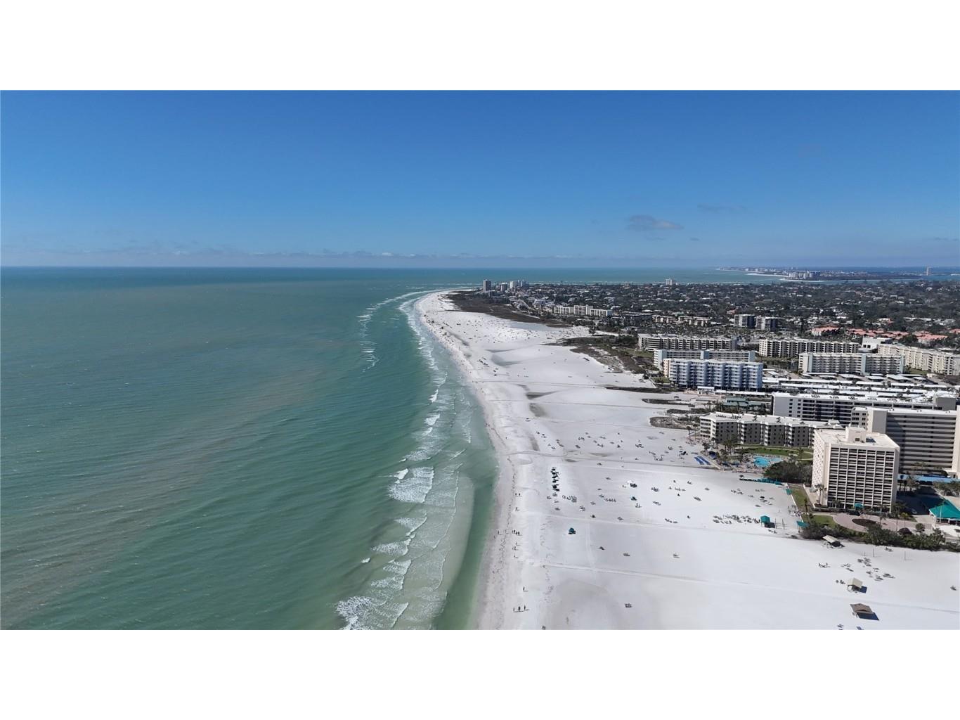 635 Tropical Circle Sarasota FL 34242 A4668594 image78