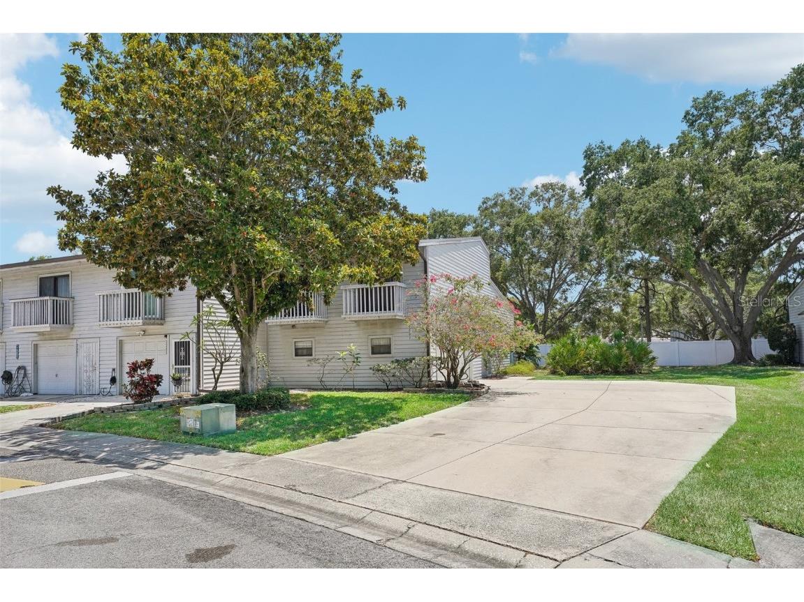 6350 92nd Place N #2201 Pinellas Park FL 33782 U8244336 image1