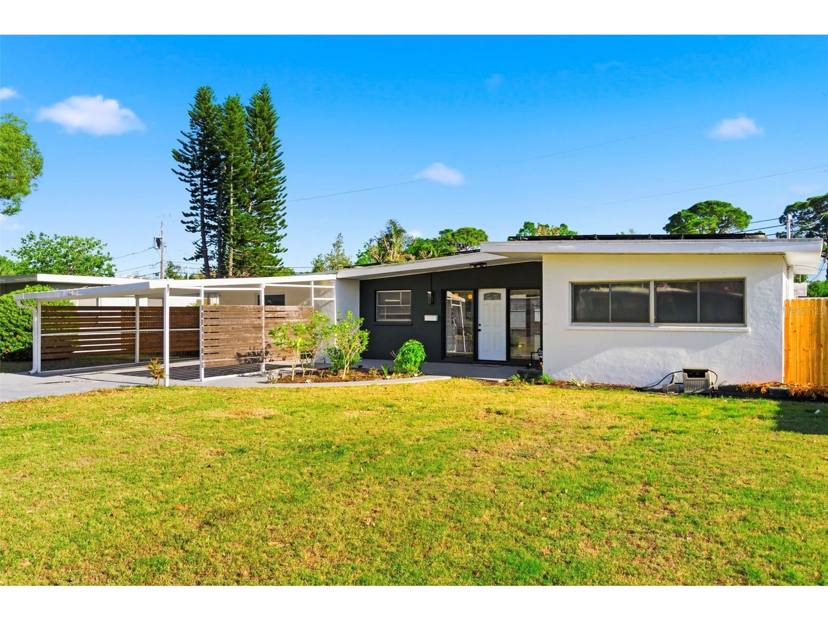 6350 Hampton Drive N Saint Petersburg FL 33710 TB8510169 image1