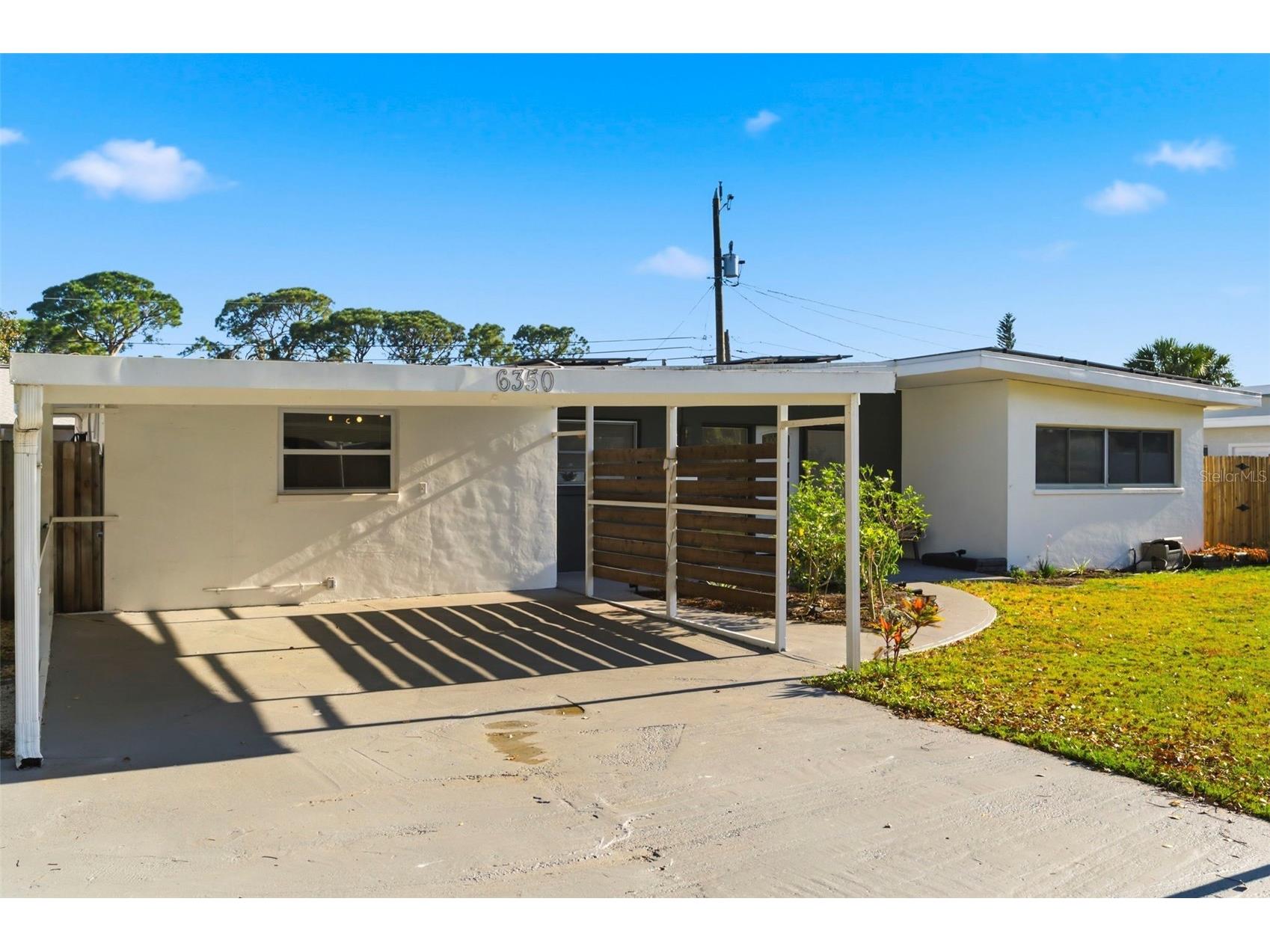 6350 Hampton Drive N Saint Petersburg FL 33710 TB8510169 image2