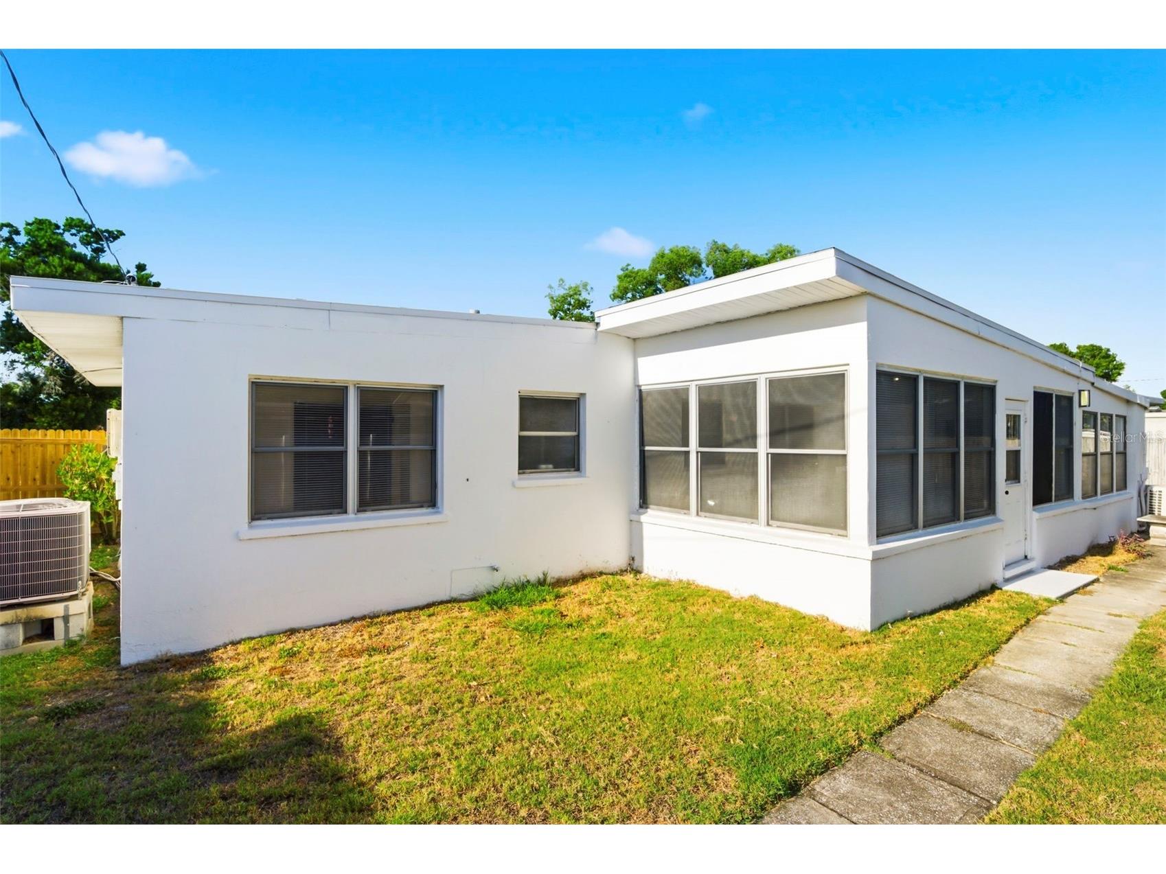 6350 Hampton Drive N Saint Petersburg FL 33710 TB8510169 image44