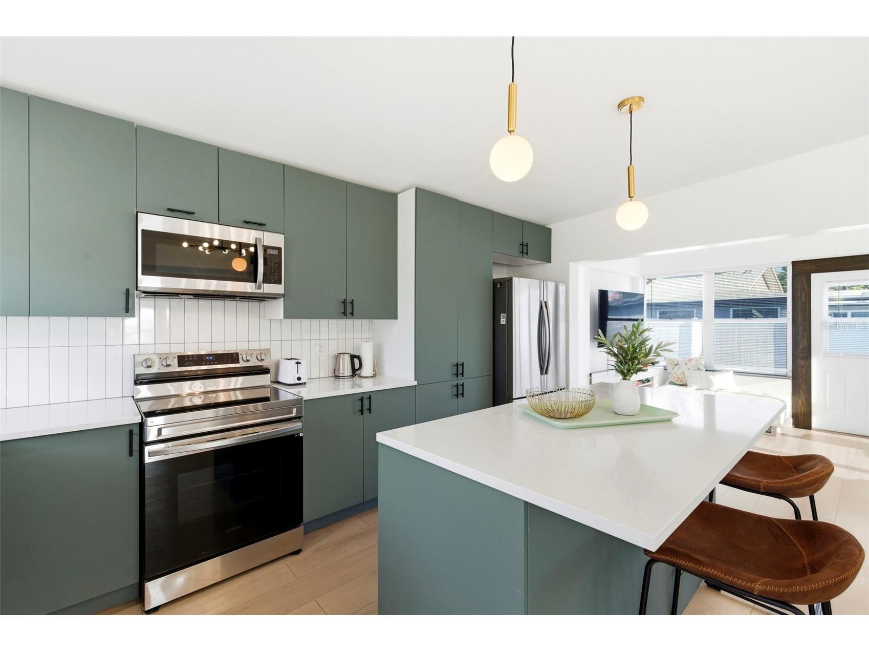 6350 Hampton Drive N Saint Petersburg FL 33710 TB8510169 image9