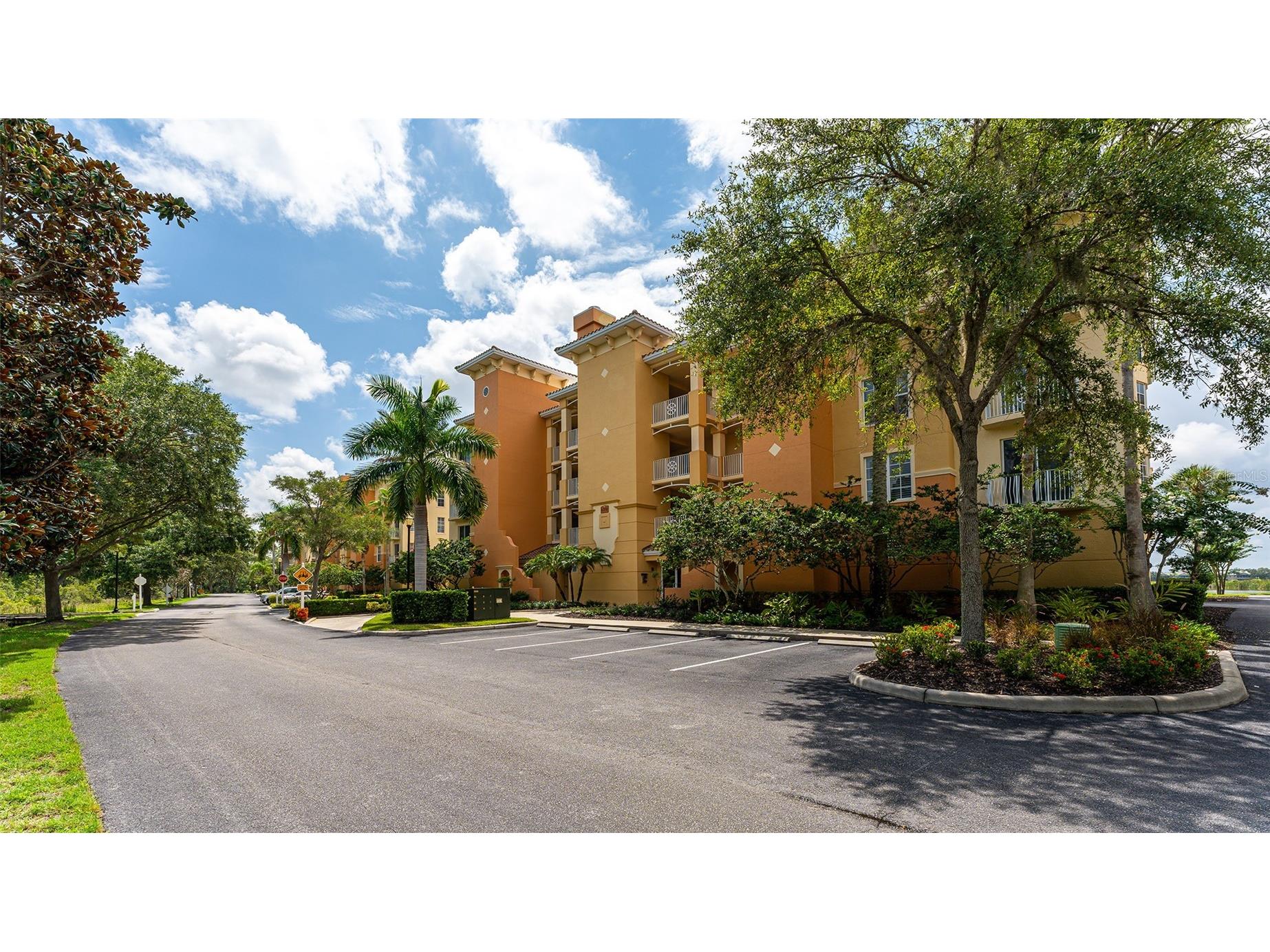 6350 Watercrest Way #402 Lakewood Ranch FL 34202 A4687219 image1