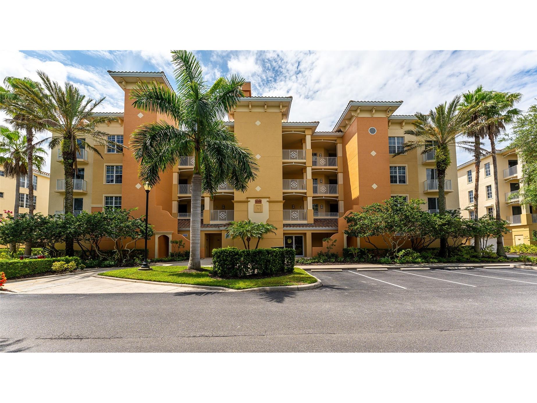 6350 Watercrest Way #402 Lakewood Ranch FL 34202 A4687219 image2