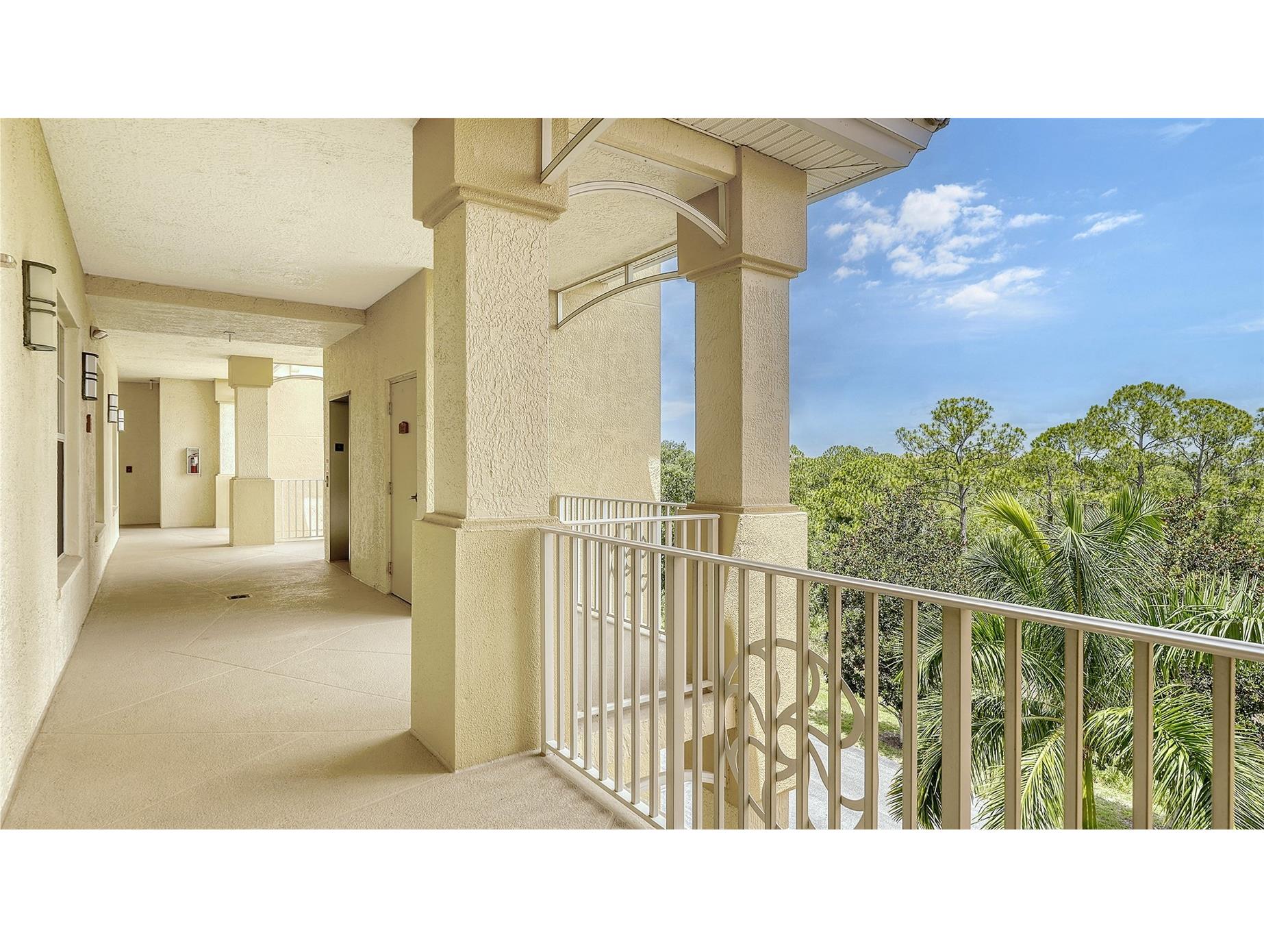 6350 Watercrest Way #402 Lakewood Ranch FL 34202 A4687219 image5