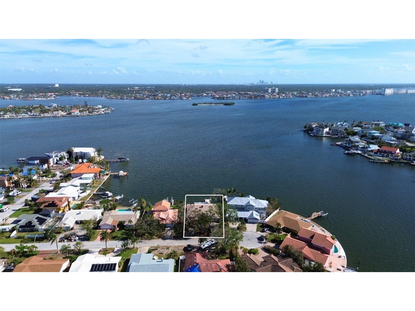 6351 4th Palm Point Saint Pete Beach FL 33706 - BOCA CIEGA BAY TB8319067 image1