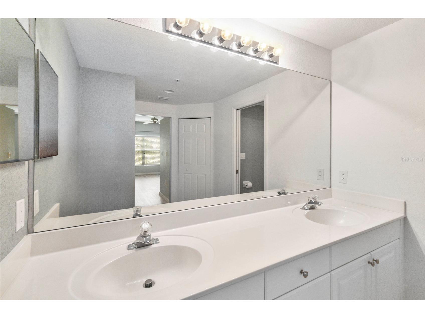 6351 Bay Cedar Lane Bradenton FL 34203 A4678925 image16