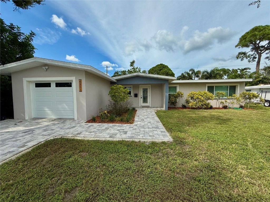 6351 Hampton Drive N Saint Petersburg FL 33710 TB8427121 image1