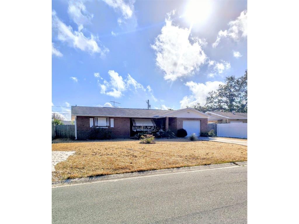 6352 Canton Street S Saint Petersburg FL 33712 TB8350938 image1