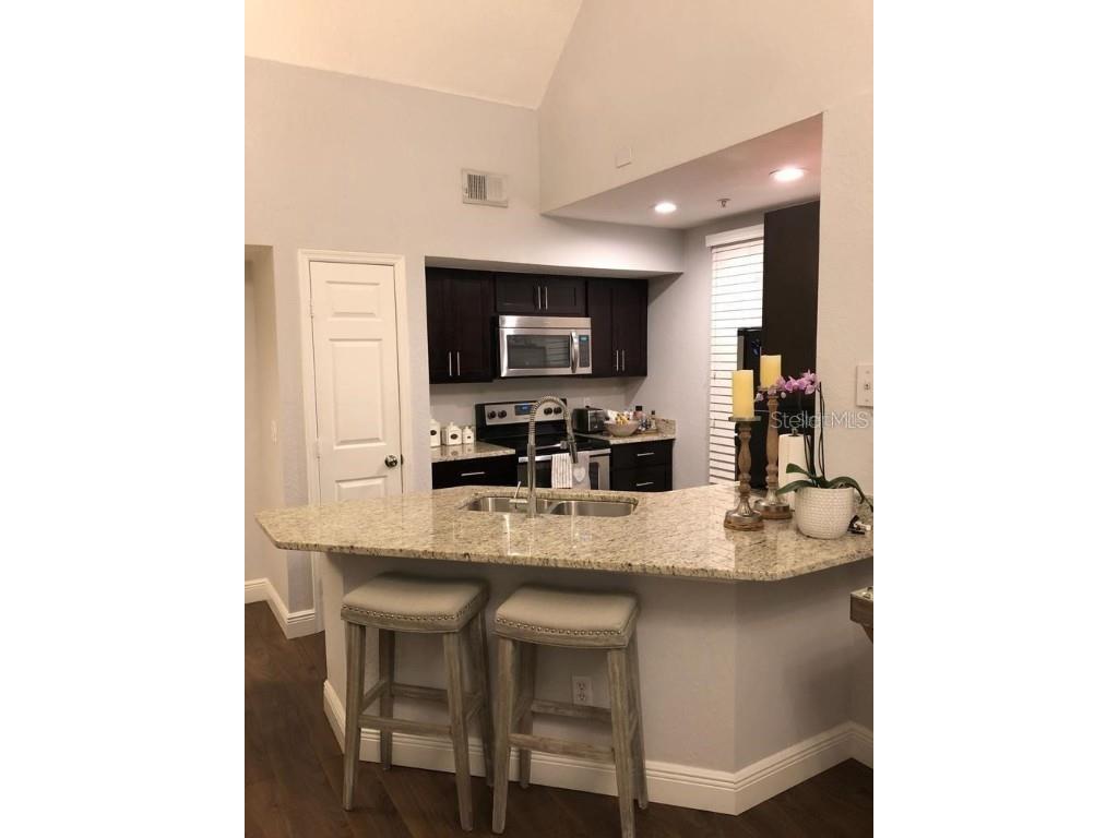 6352 Raleigh Street #1413 Orlando FL 32835 O6165888 image1