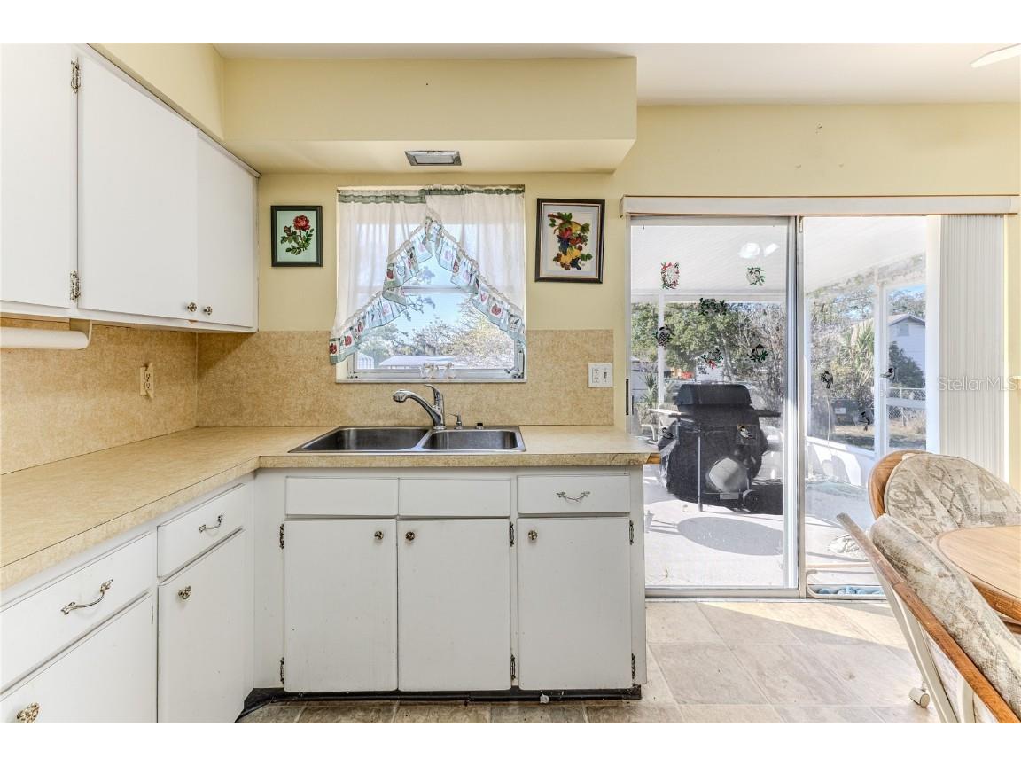 6352 Spring Hill Drive Spring Hill FL 34606 W7880849 image12