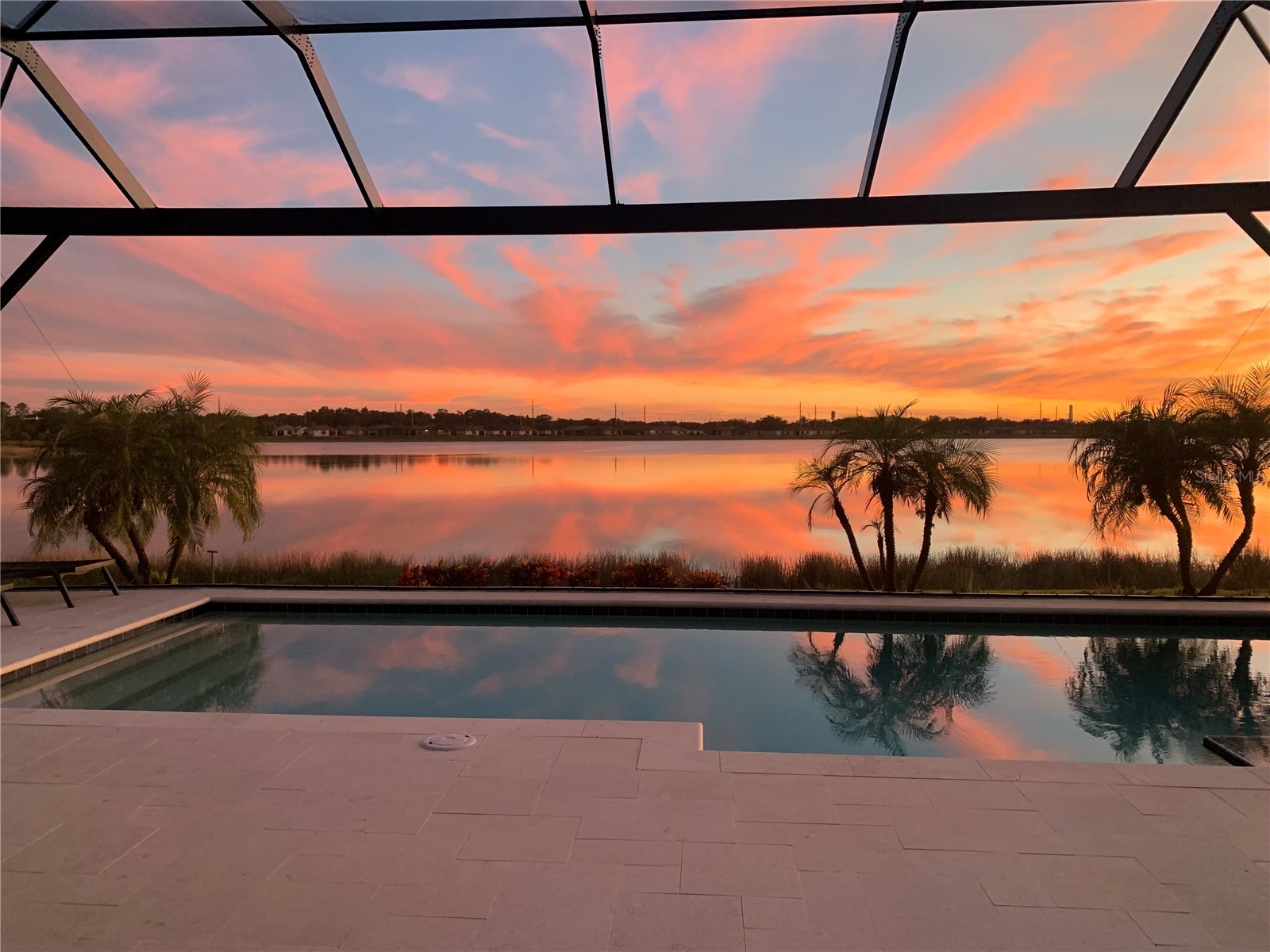 6353 Isla Del Ray Avenue Sarasota FL 34240 - BLUE HERRON LAKE A4685744 image4