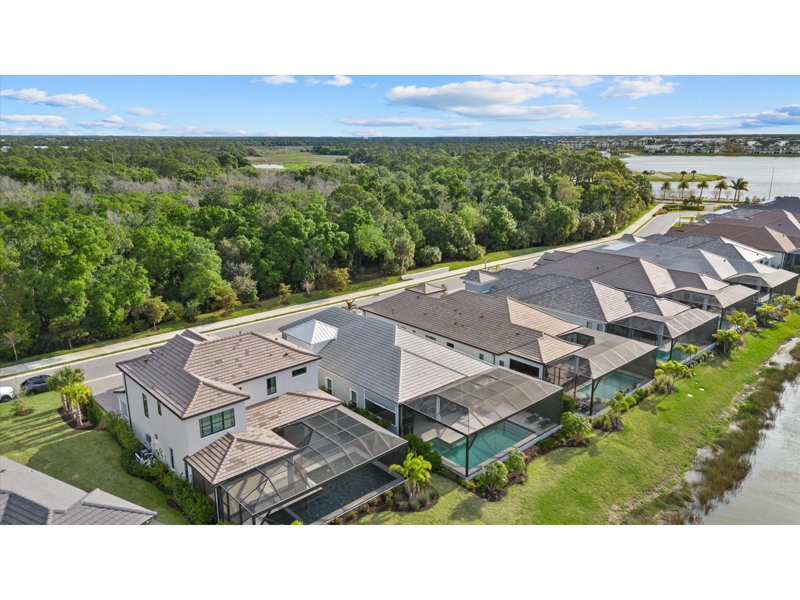 6353 Isla Del Ray Avenue Sarasota FL 34240 - BLUE HERRON LAKE A4685744 image45