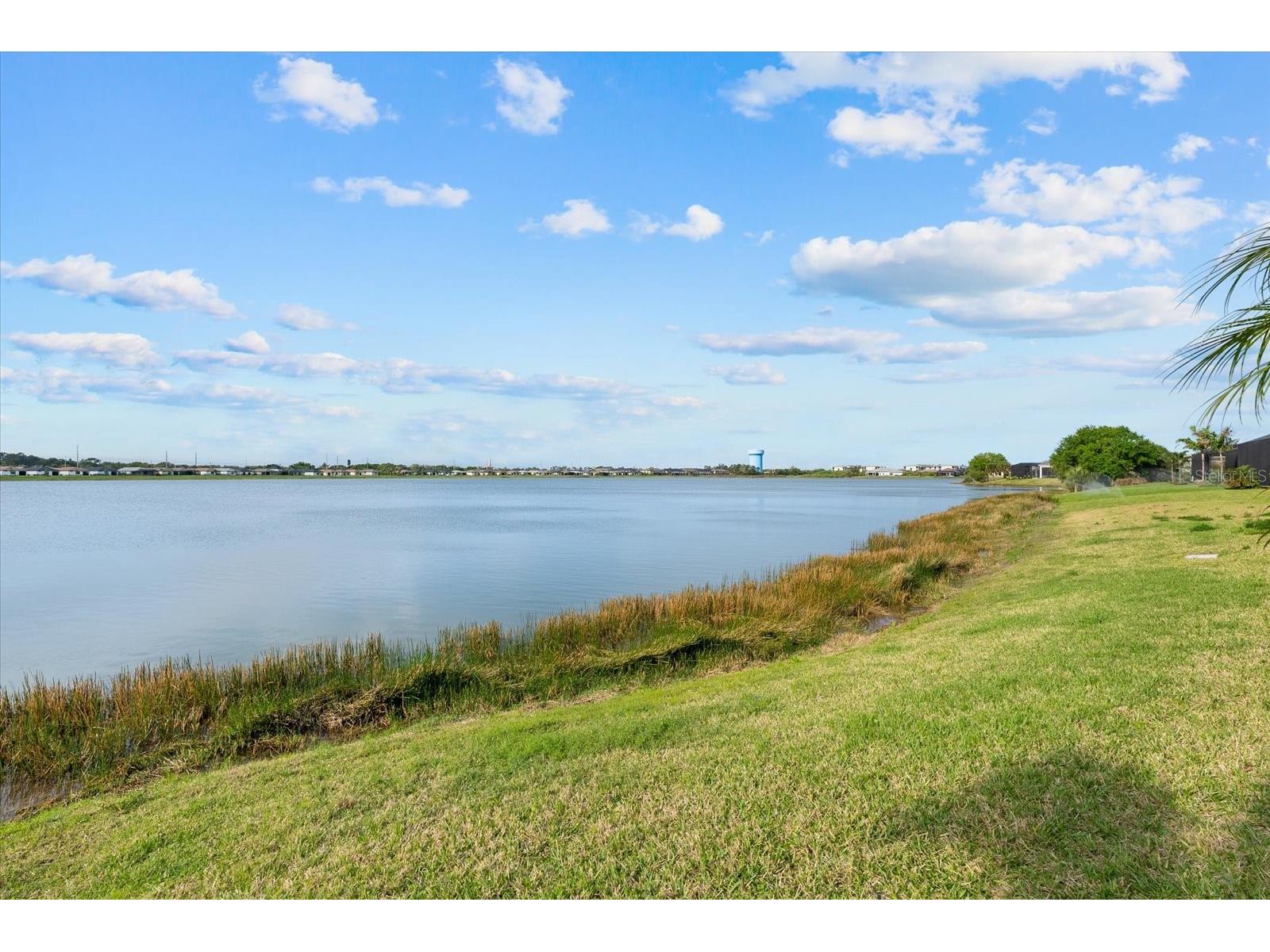 6353 Isla Del Ray Avenue Sarasota FL 34240 - BLUE HERRON LAKE A4685744 image57