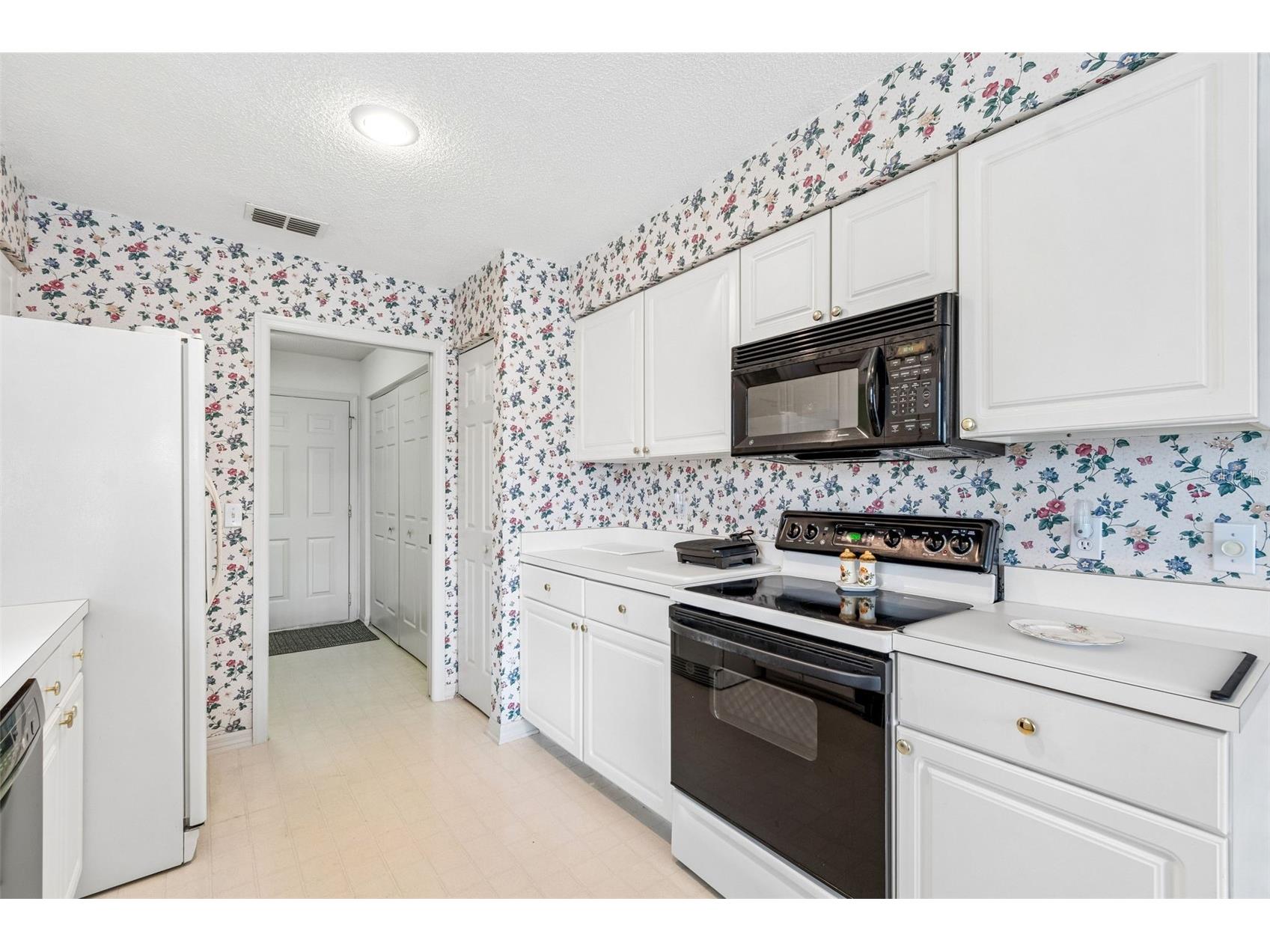 6353 Silver Lakes Drive W Lakeland FL 33810 TB8521172 image24