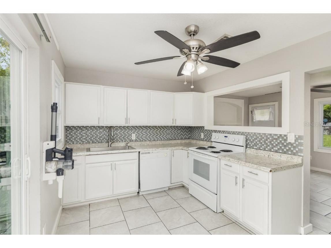 6354 Ridge Terrace Orlando FL 32810 O6343586 image10