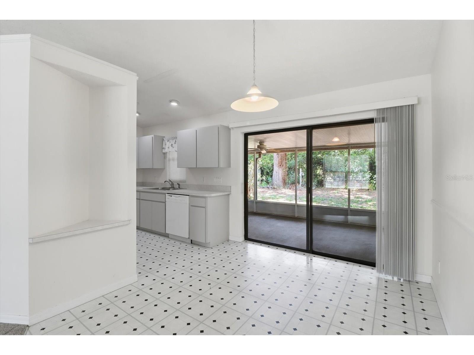 6355 E Rush Street Inverness FL 34452 OM725409 image10