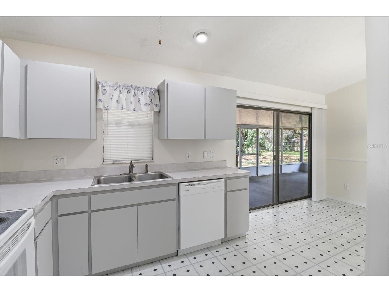 6355 E Rush Street Inverness FL 34452 OM725409 image9