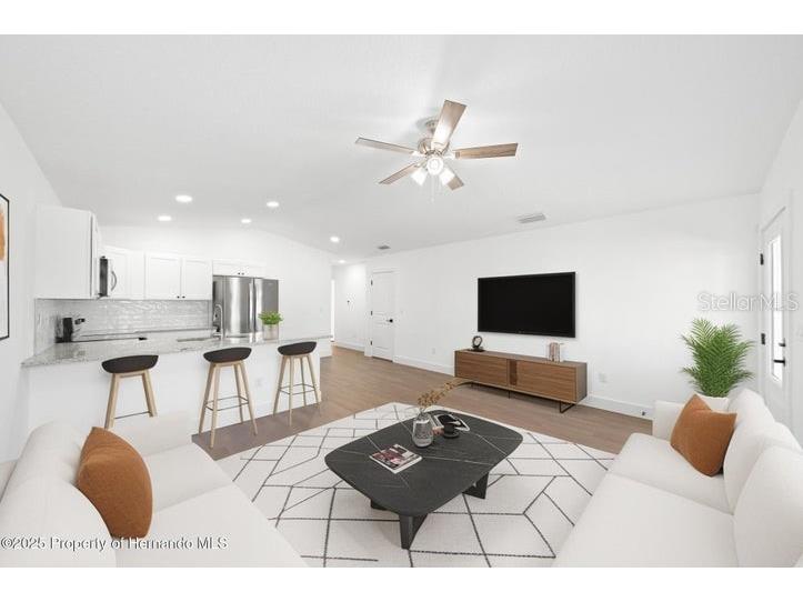6356 Mariner Boulevard Spring Hill FL 34609 W7884695 image3