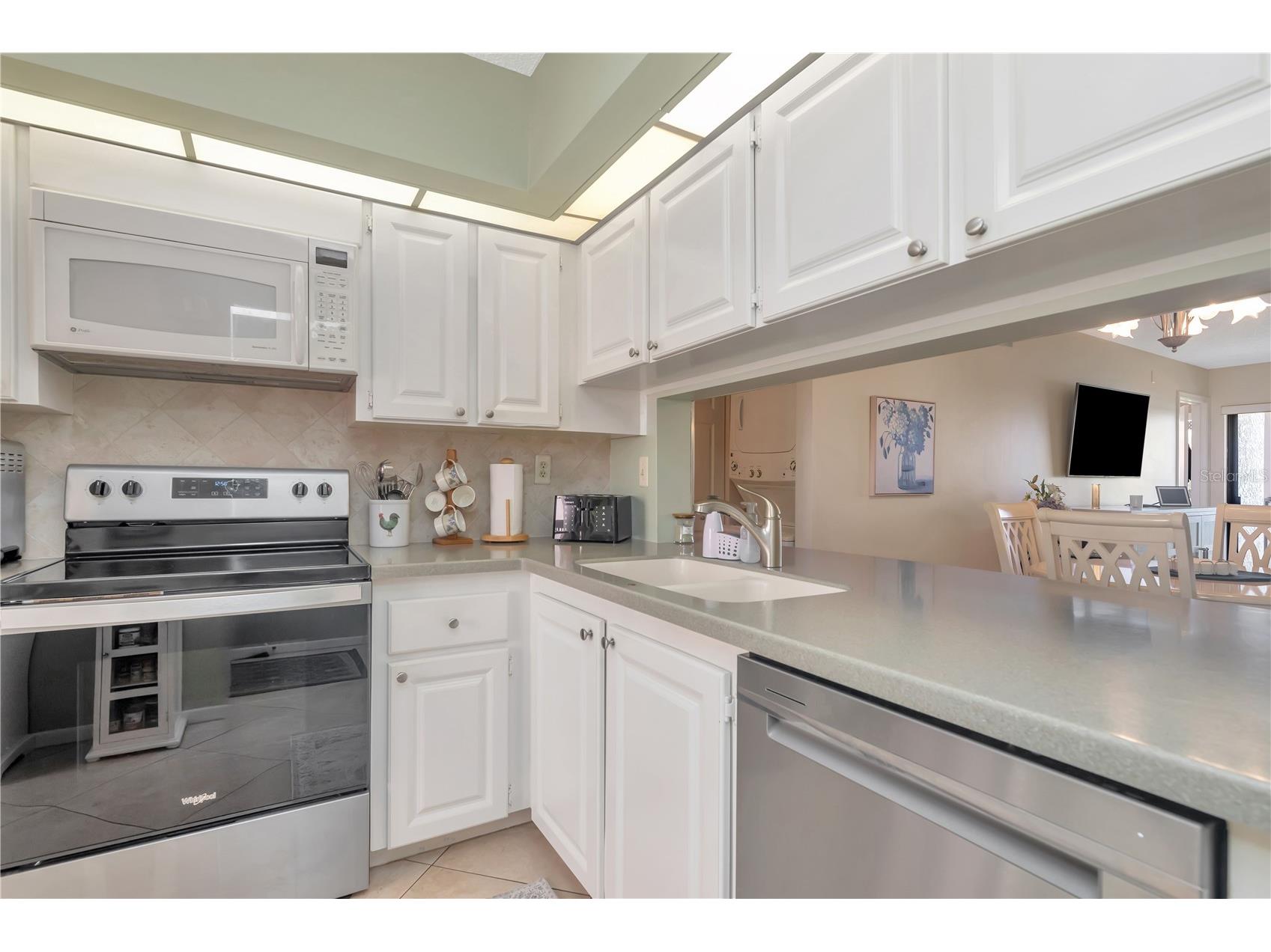 6357 Bahia Del Mar Boulevard #207 Saint Petersburg FL 33715 - BOCA CIEGA BAY TB8504037 image6