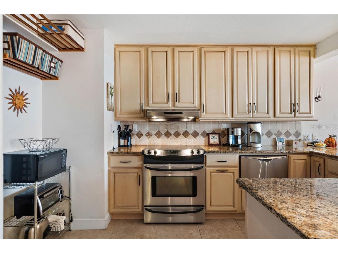 6357 Bahia Del Mar Boulevard #307 Saint Petersburg FL 33715 U8243532 image3