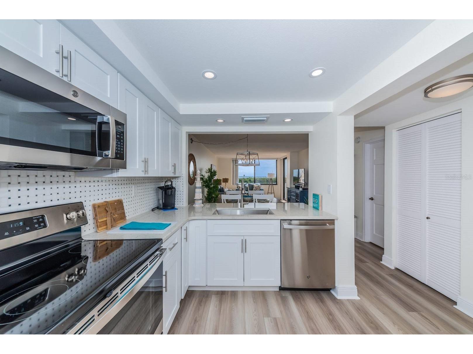 6357 Bahia Del Mar Boulevard #407 Saint Petersburg FL 33715 TB8495934 image3