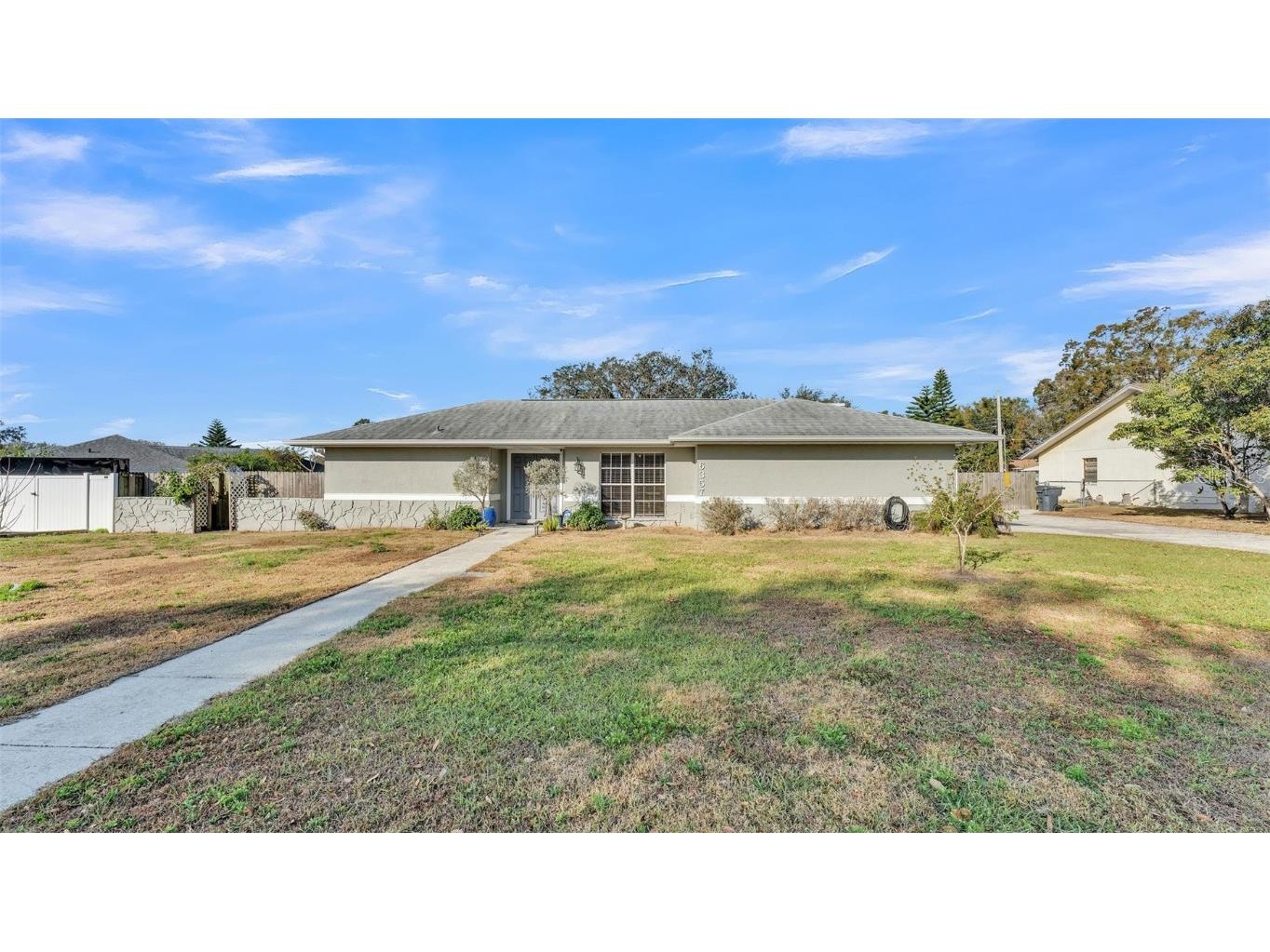 6357 Neamathla Drive Lakeland FL 33813 L4950203 image1