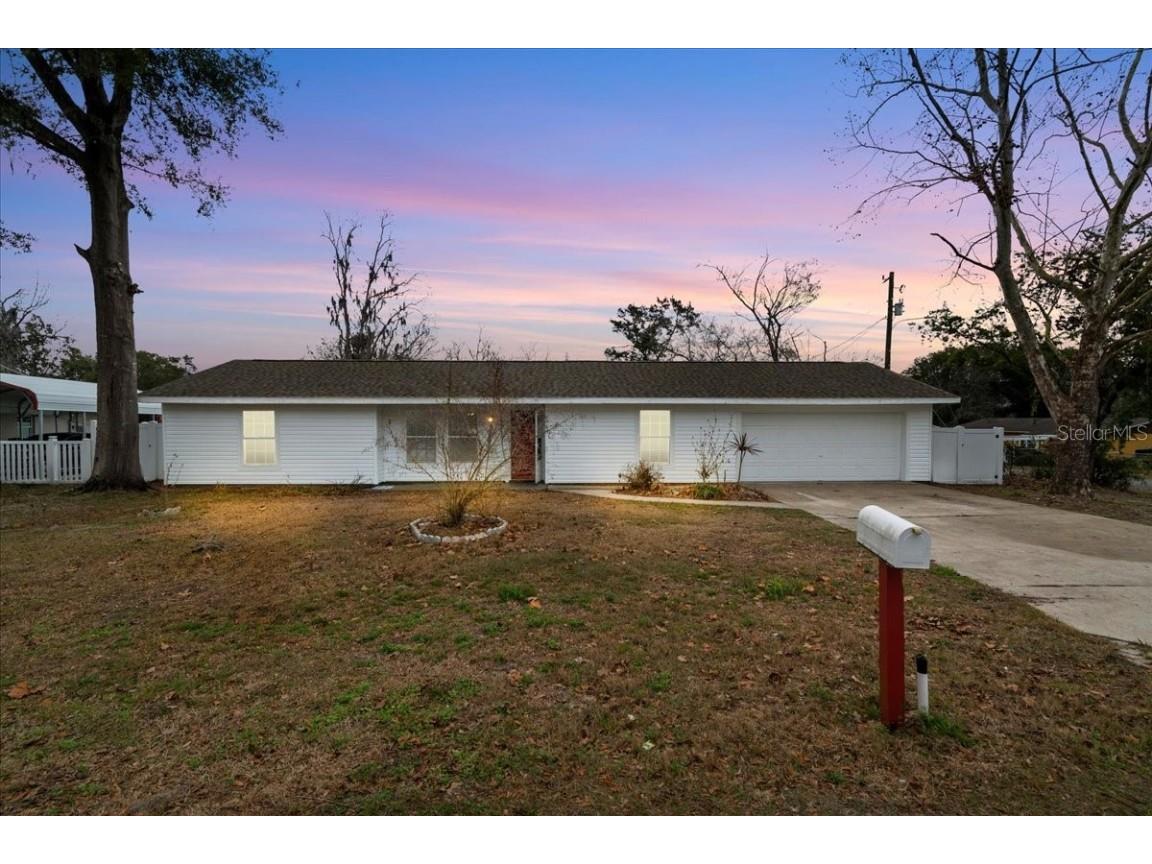 6358 Dakota Drive Brooksville FL 34602 W7872660 image1