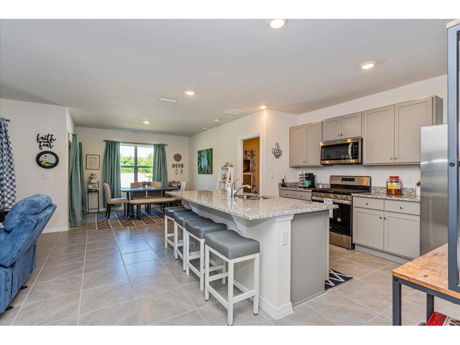 6358 Sanders Grove Circle Okahumpka FL 34762 O6402542 image7