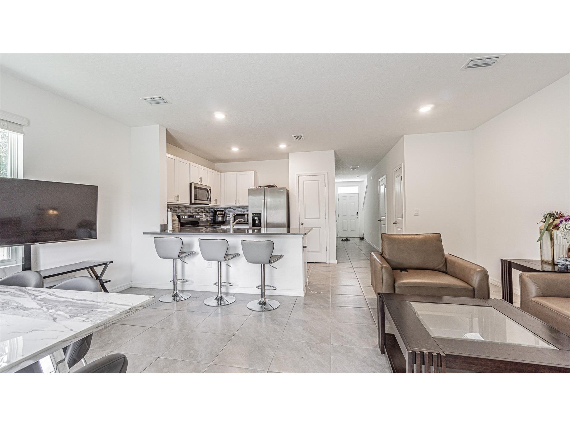 6358 Sophie Oaks Court Tampa FL 33610 TB8495850 image3