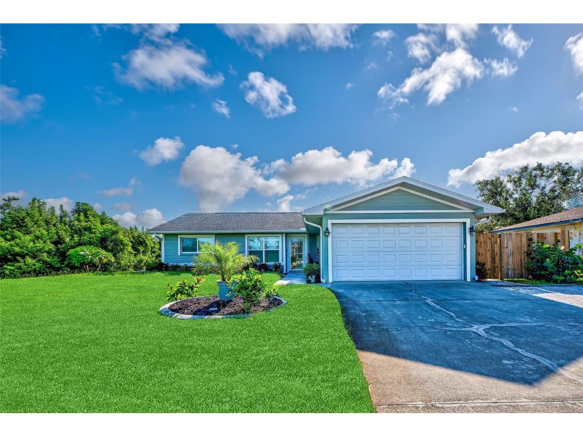 6358 Spinnaker Boulevard Englewood FL 34224 N6128391 image1