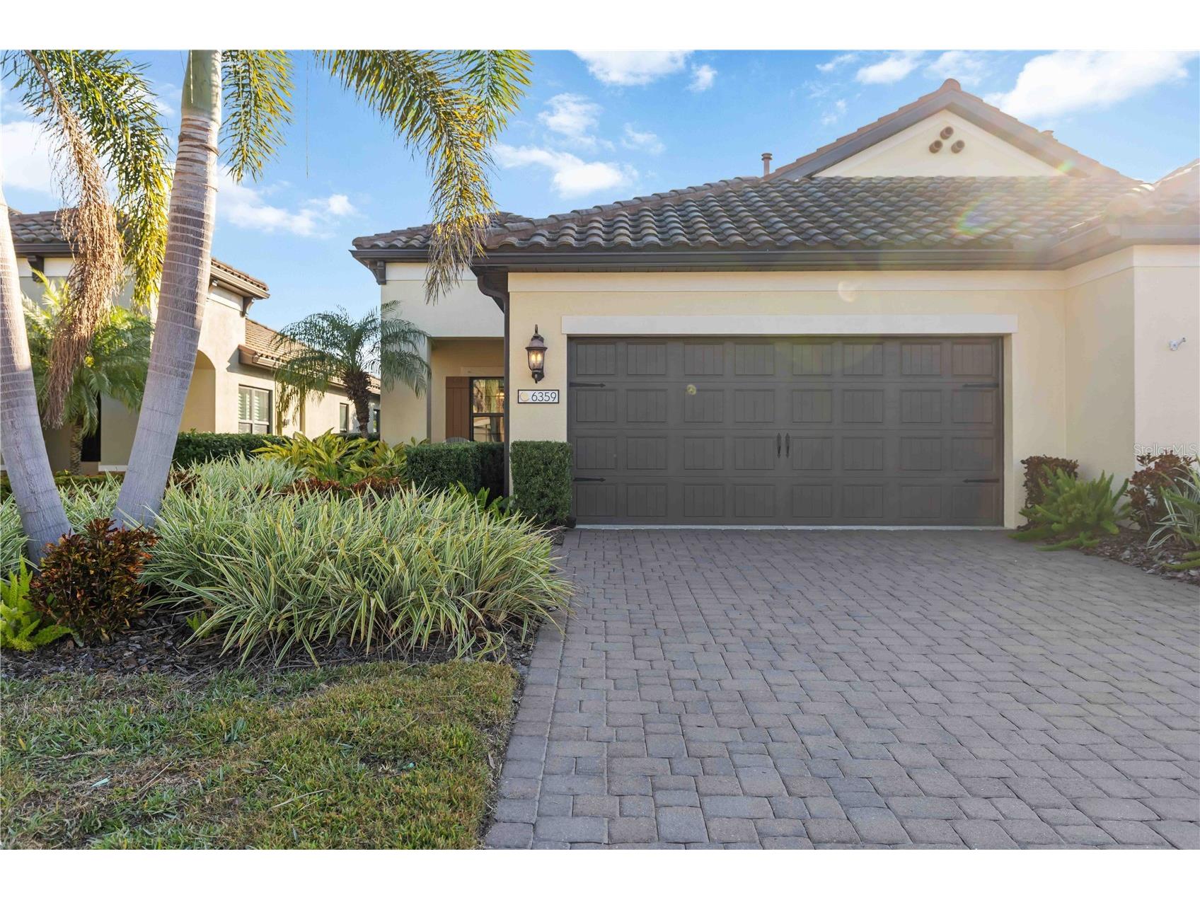 6359 Positano Court Sarasota FL 34243 A4679842 image3