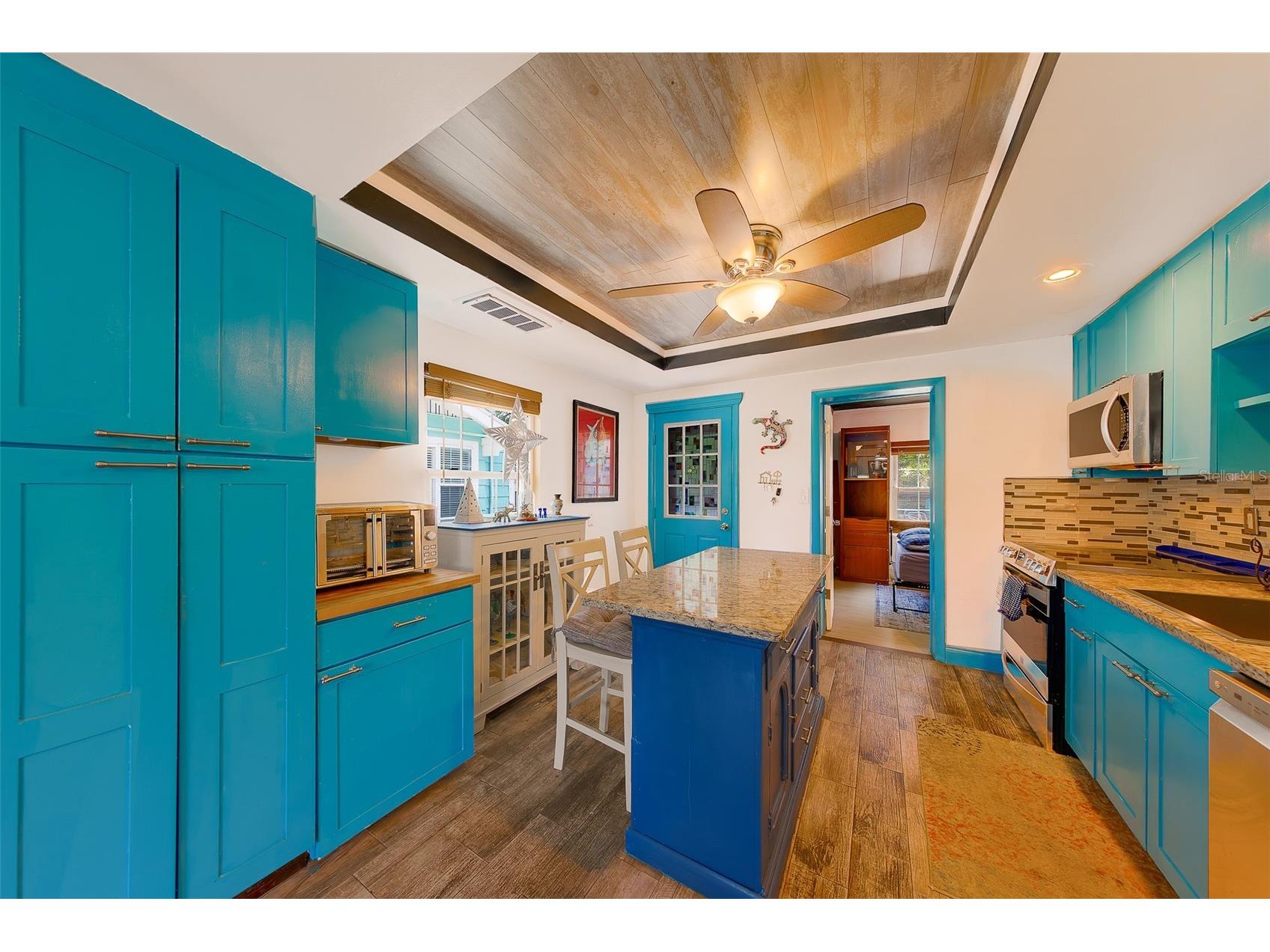 636 37th Avenue S Saint Petersburg FL 33705 TB8494865 image12