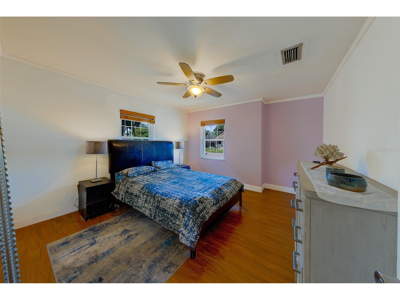 636 37th Avenue S Saint Petersburg FL 33705 TB8494865 image27