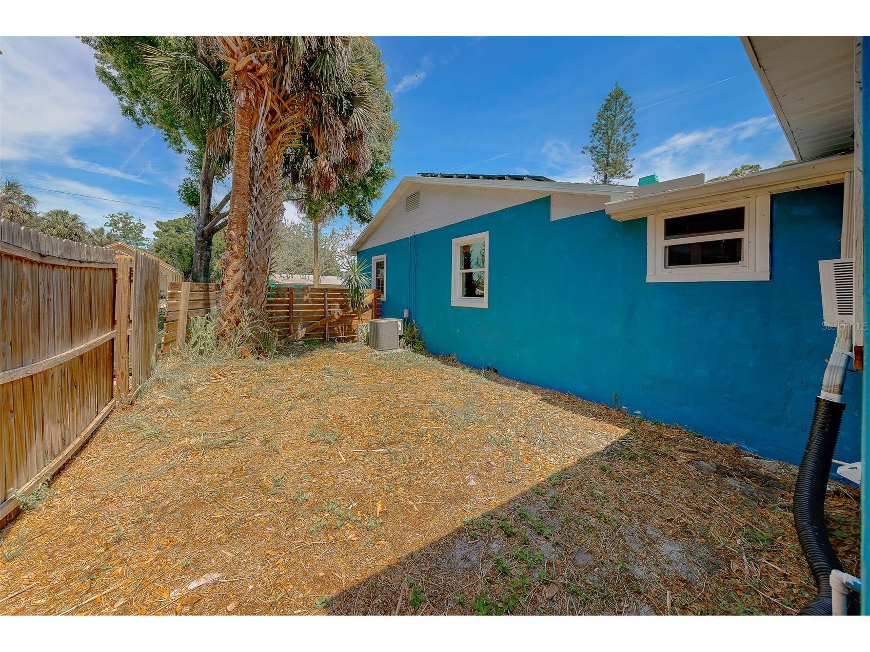 636 37th Avenue S Saint Petersburg FL 33705 TB8494865 image42