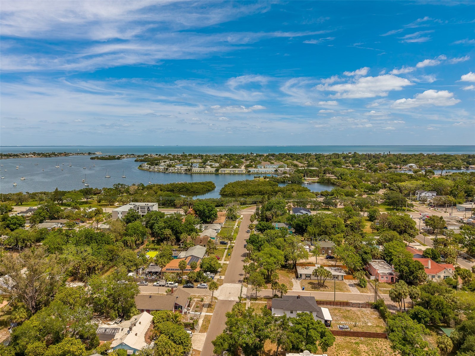 636 37th Avenue S Saint Petersburg FL 33705 TB8494865 image75