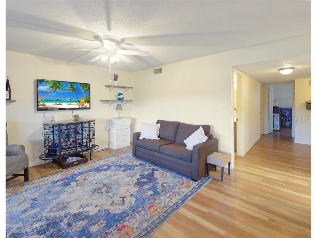 636 Midway Drive #A Ocala FL 34472 - JADE LAKE OM710508 image5