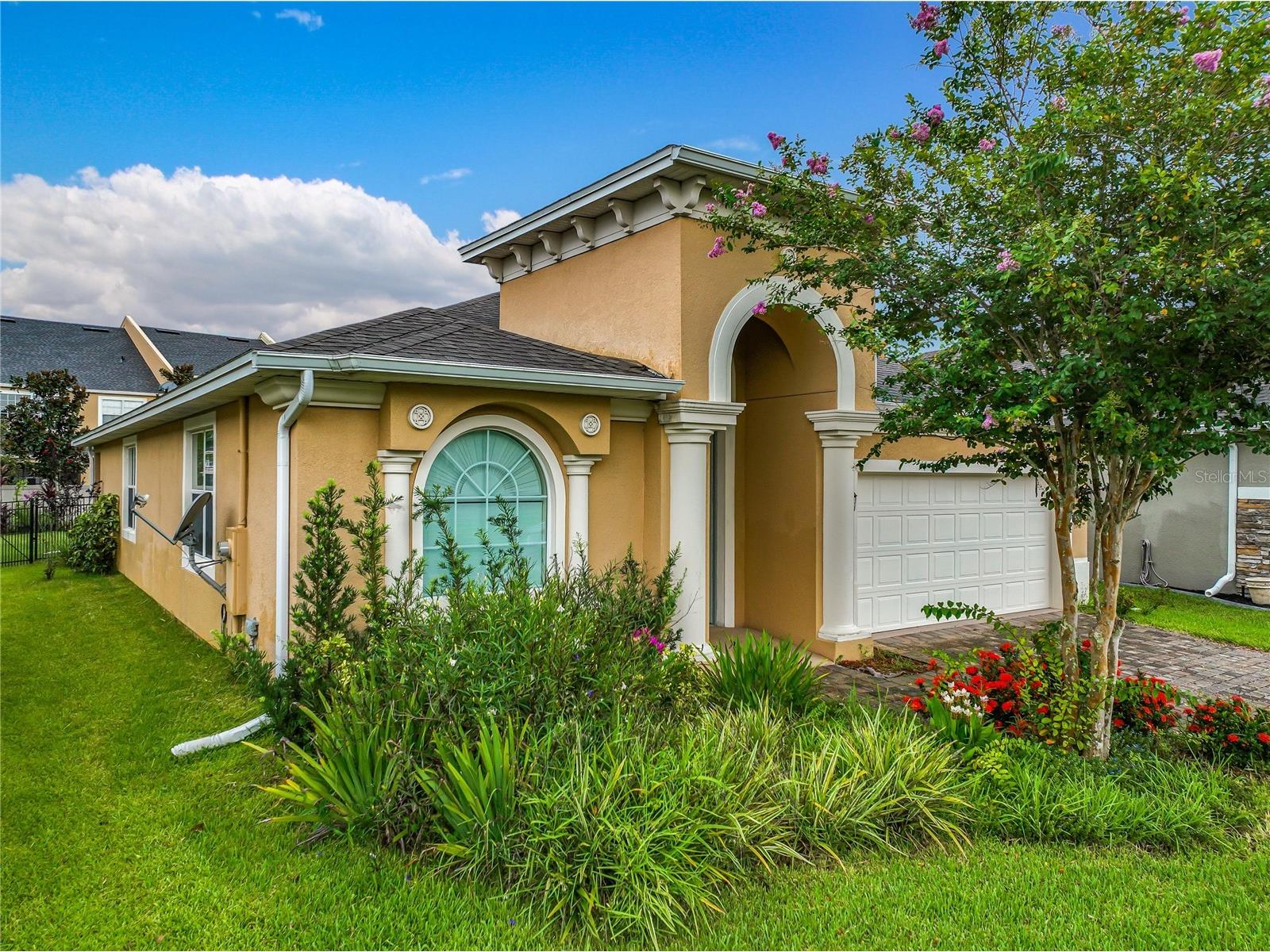636 Spring Oak Circle Orlando FL 32828 O6413265 image1