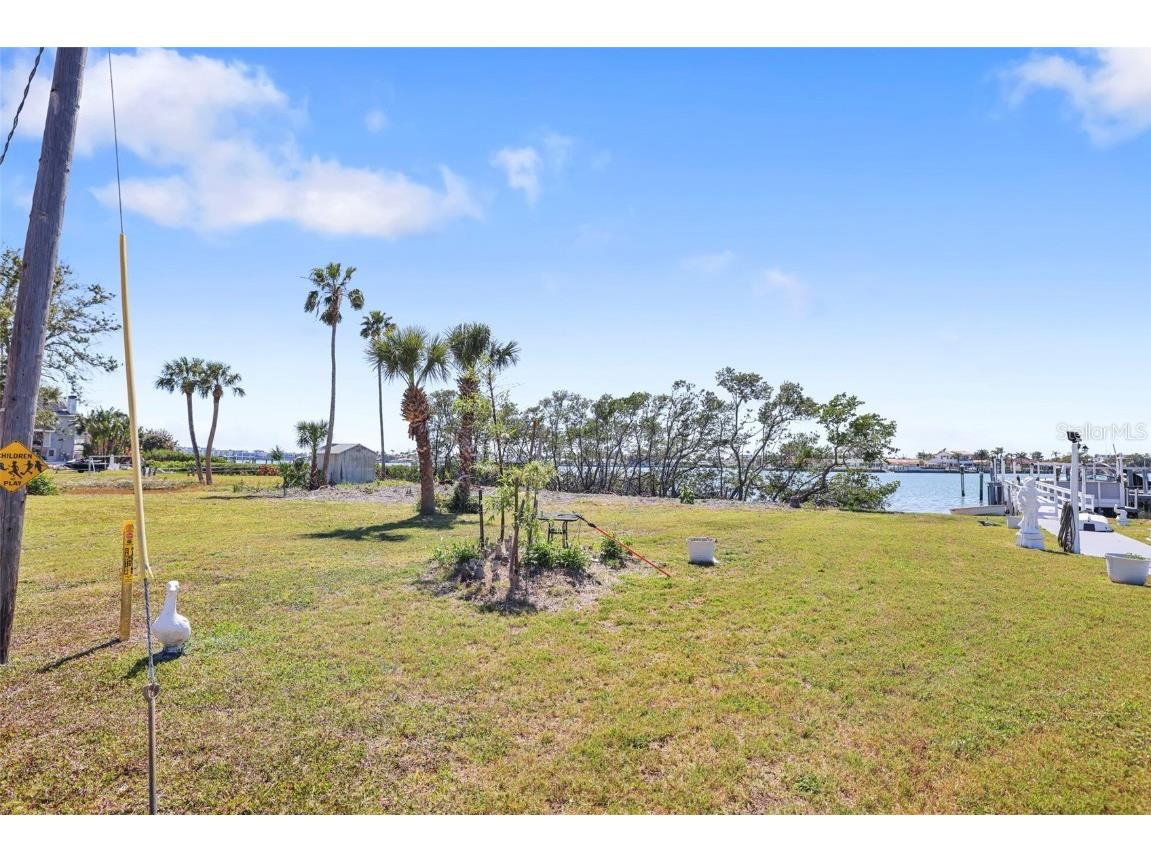 636 Sunset Drive S Saint Petersburg FL 33707 TB8372092 image6