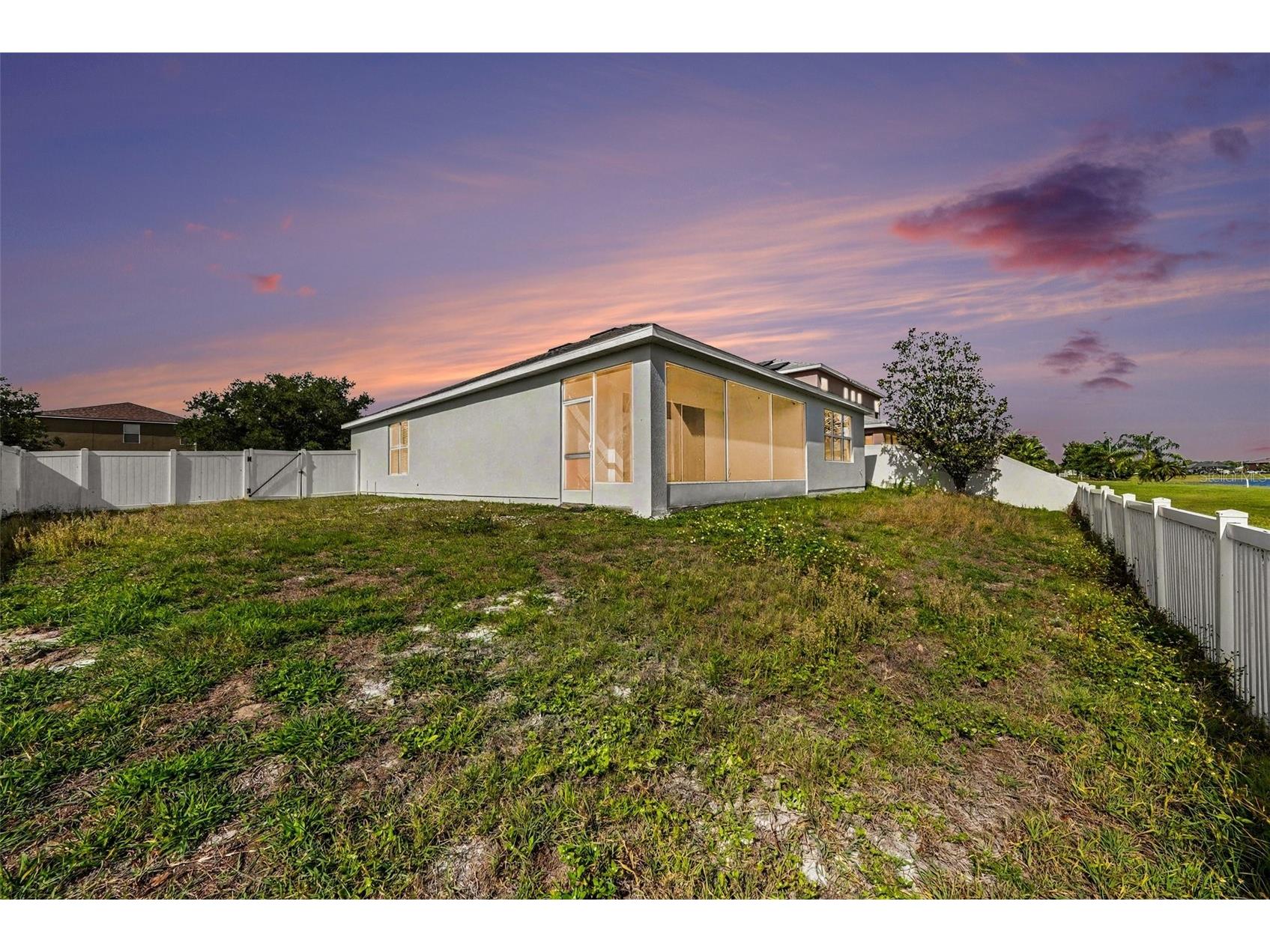 636 Tanana Fall Drive Ruskin FL 33570 TB8498403 image23