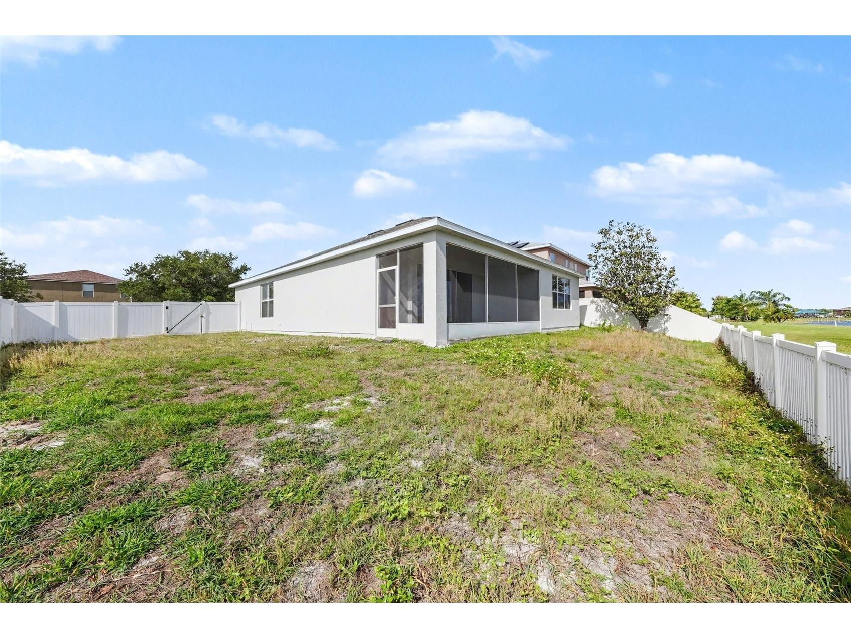 636 Tanana Fall Drive Ruskin FL 33570 TB8498403 image25